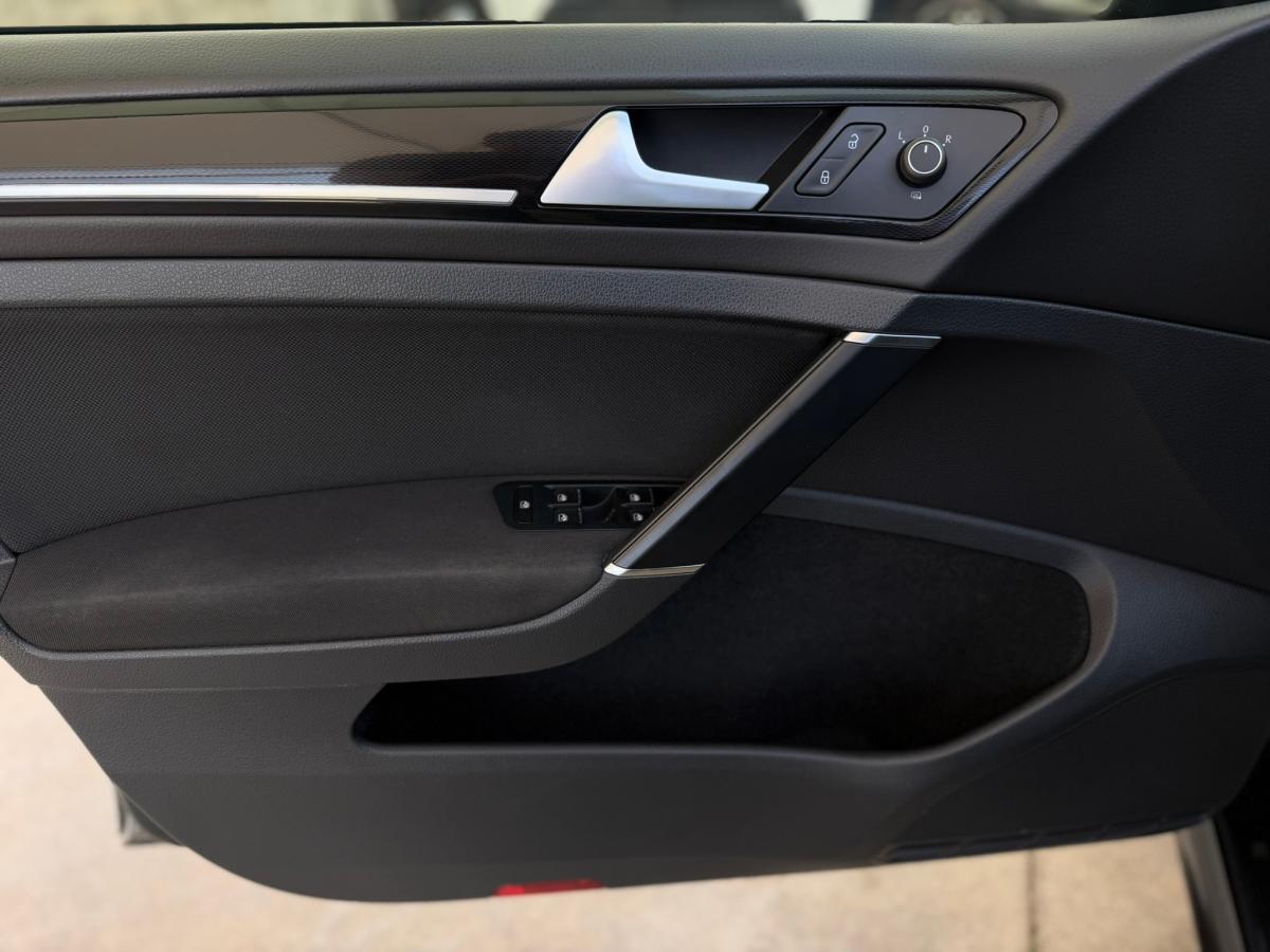 volkswagen-golf-2015-diesel-1968cc