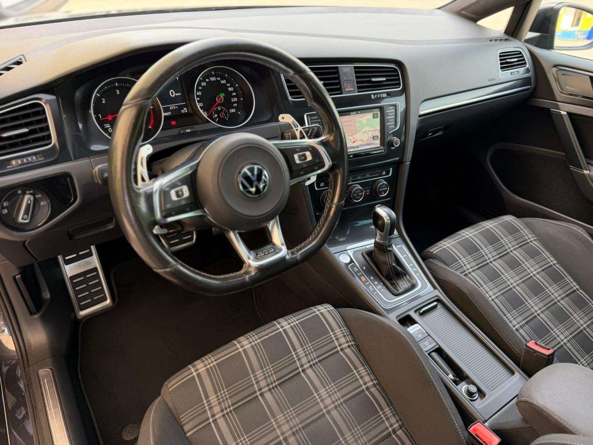volkswagen-golf-2015-diesel-1968cc
