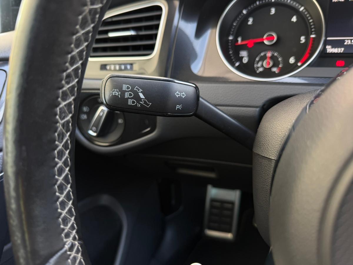 volkswagen-golf-2015-diesel-1968cc