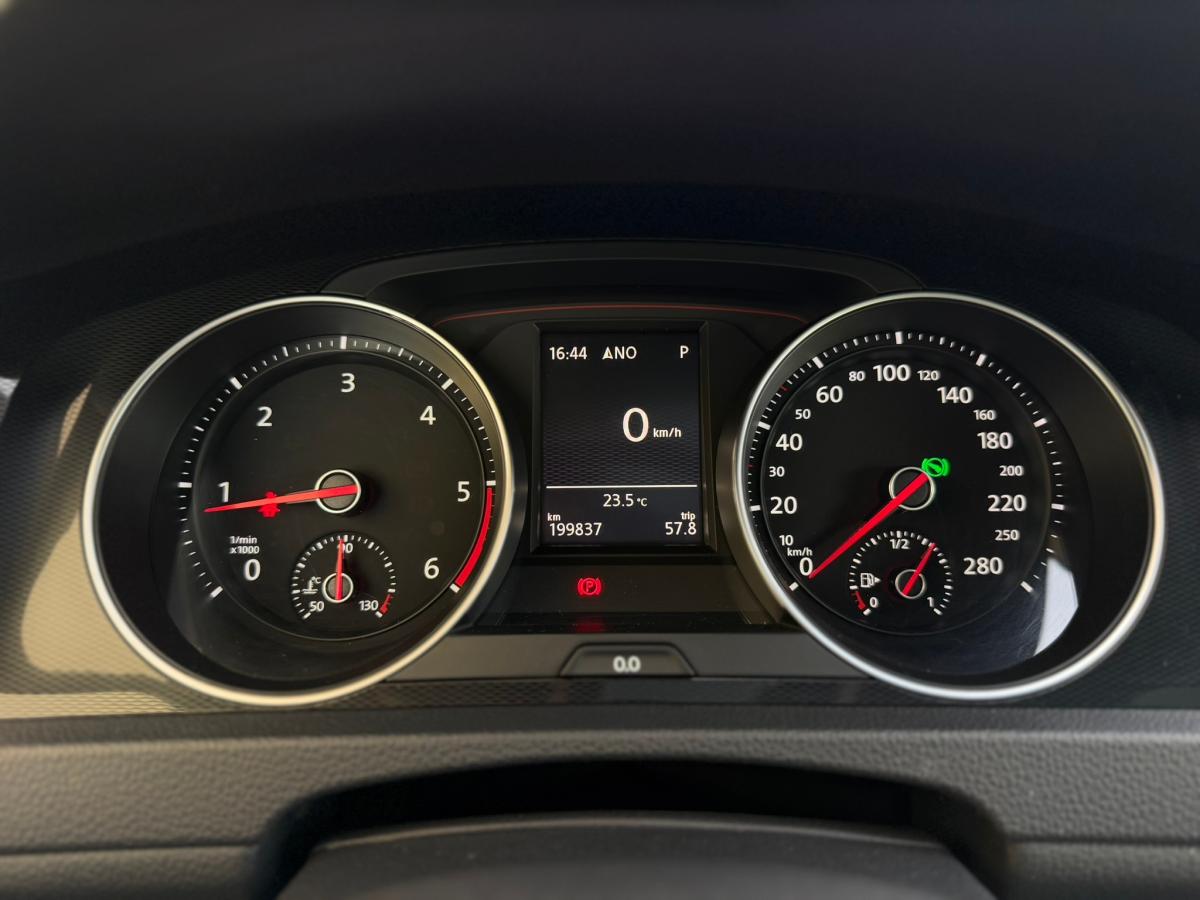 volkswagen-golf-2015-diesel-1968cc