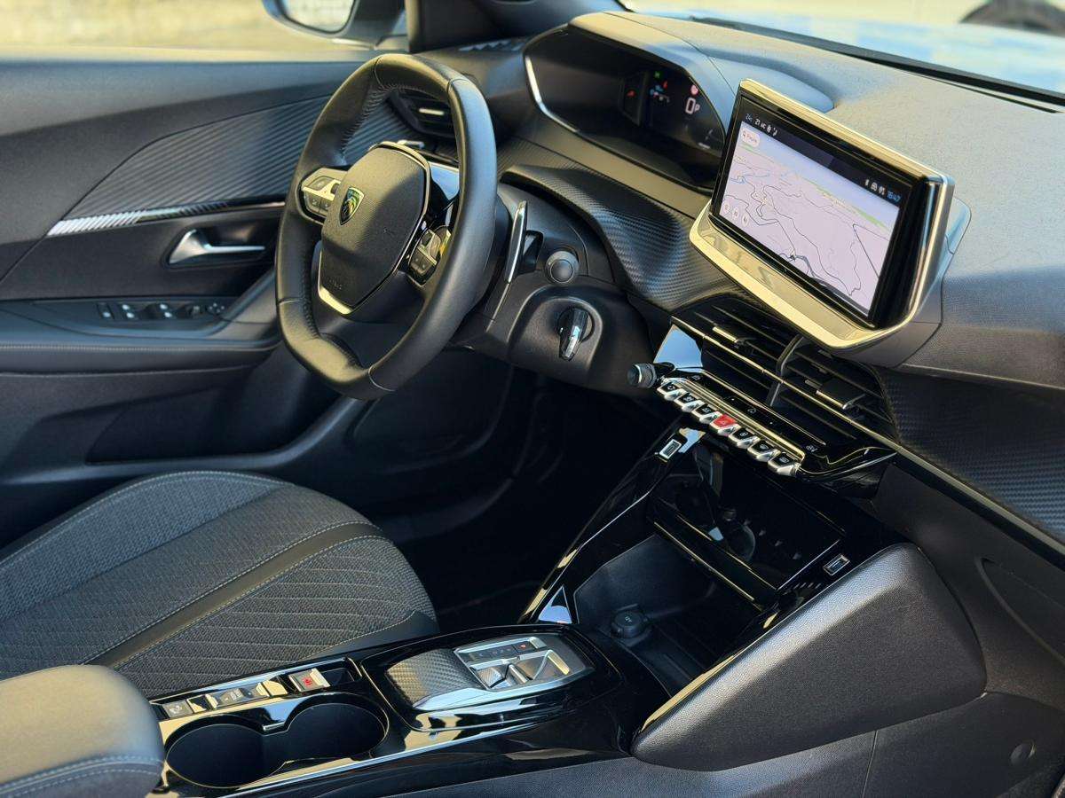 peugeot-2008-2021-gasolina-1199cc