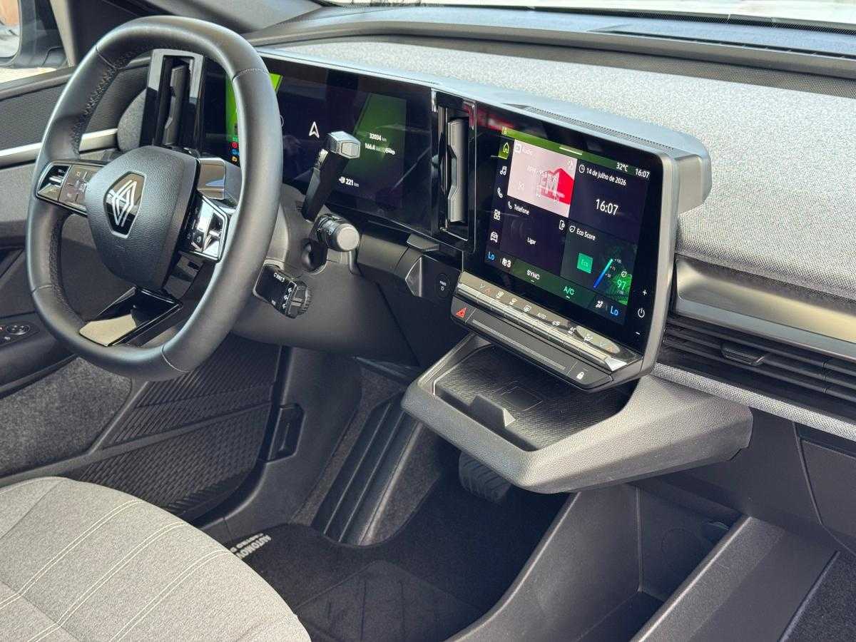 renault-megane-2024-eletrico-0cc