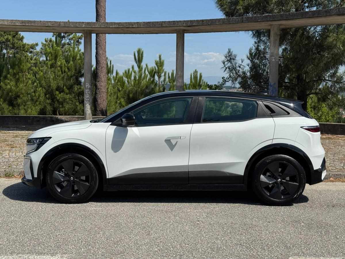 renault-megane-2024-eletrico-0cc