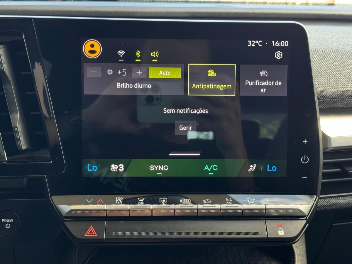 renault-megane-2024-eletrico-0cc