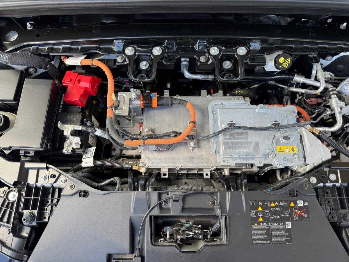 renault-megane-2024-eletrico-0cc