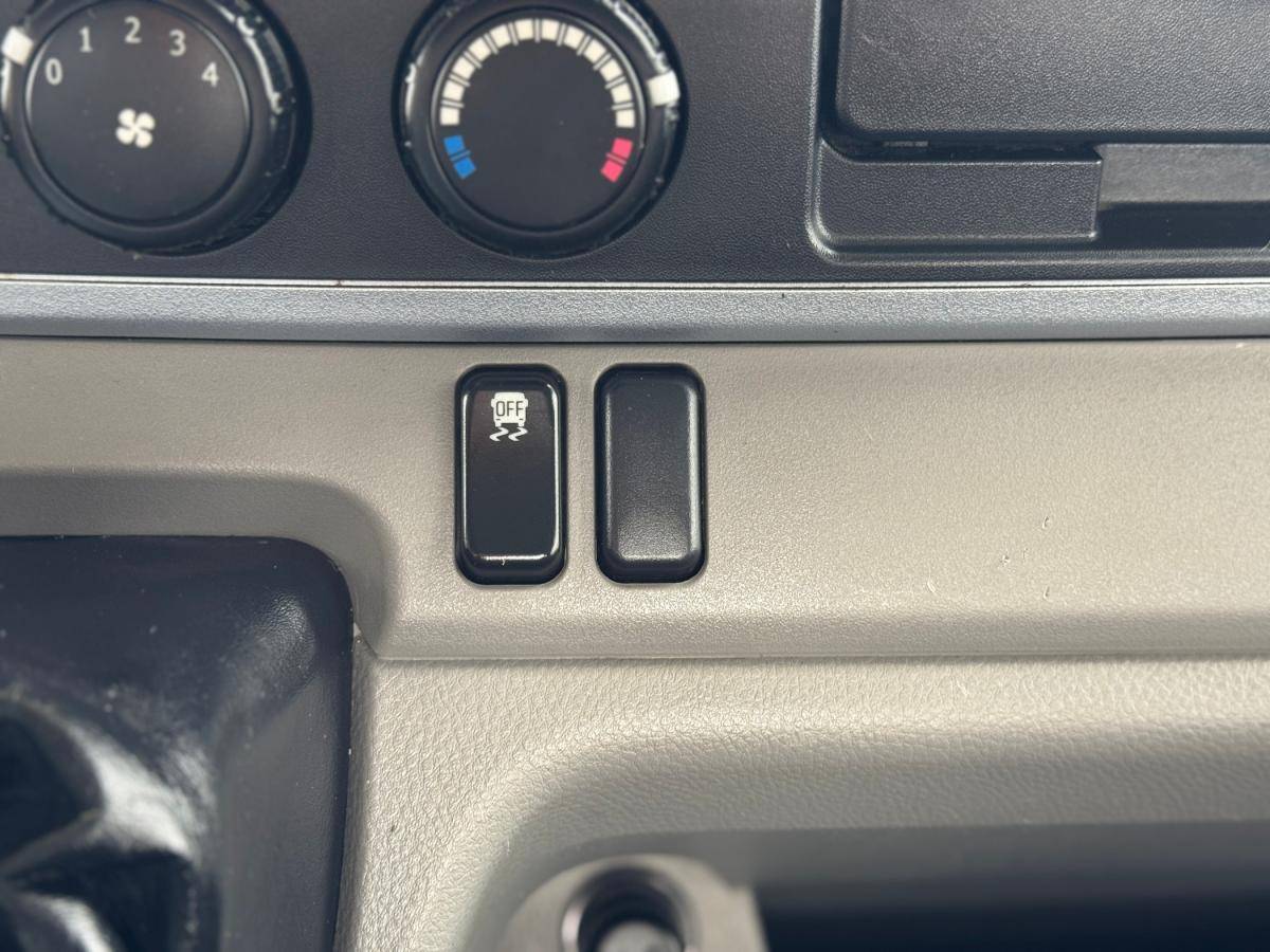mitsubishi-canter-2019-diesel-2998cc