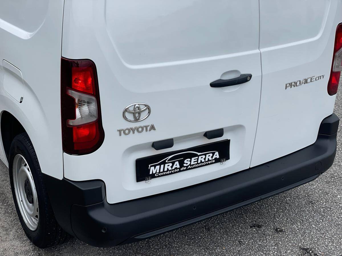 toyota-proace-2022-diesel-1499cc