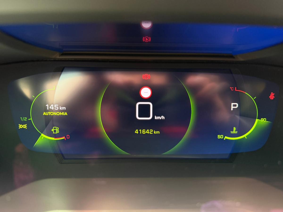 peugeot-208-2022-gasolina-1199cc