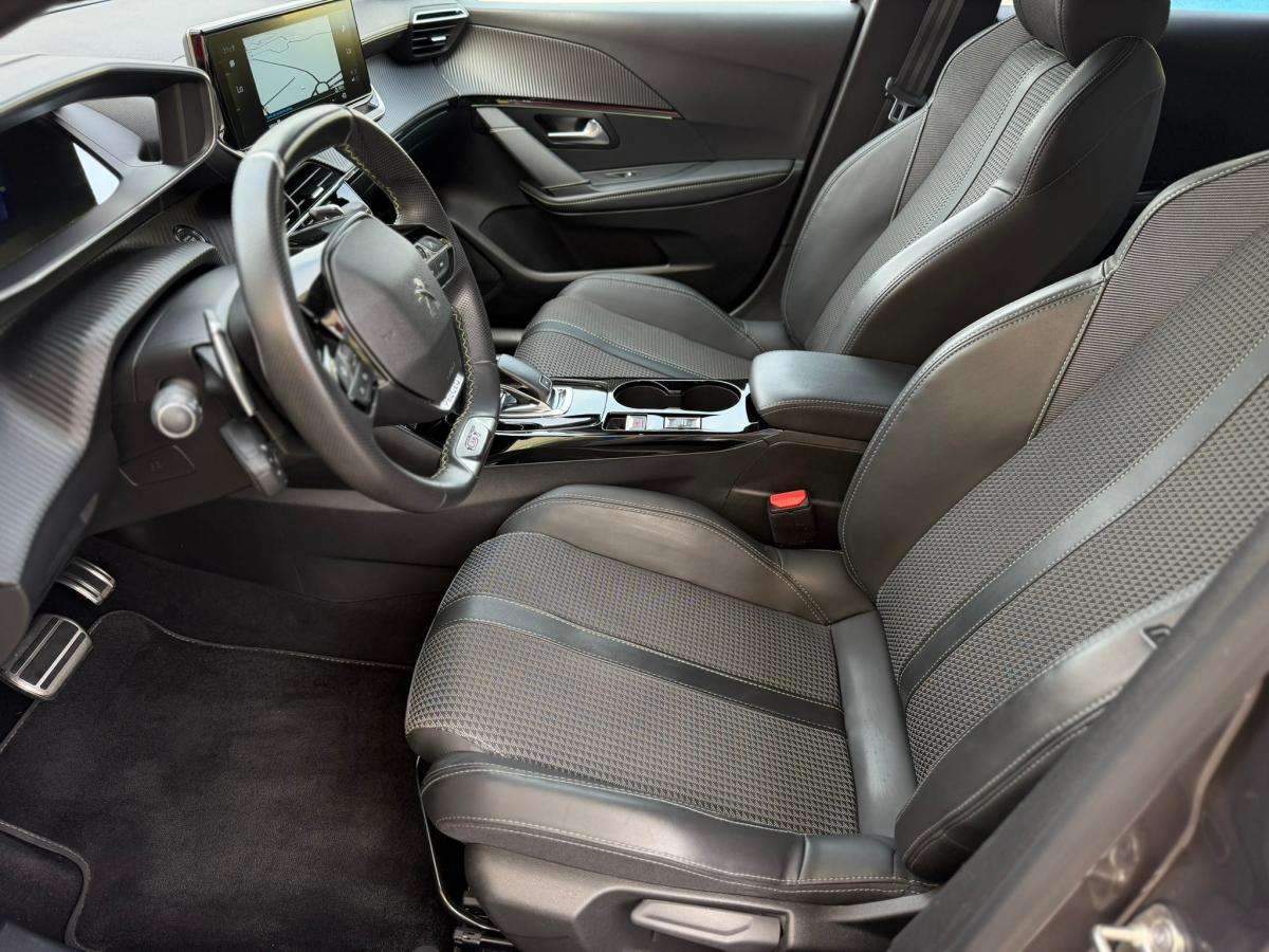 peugeot-208-2022-gasolina-1199cc