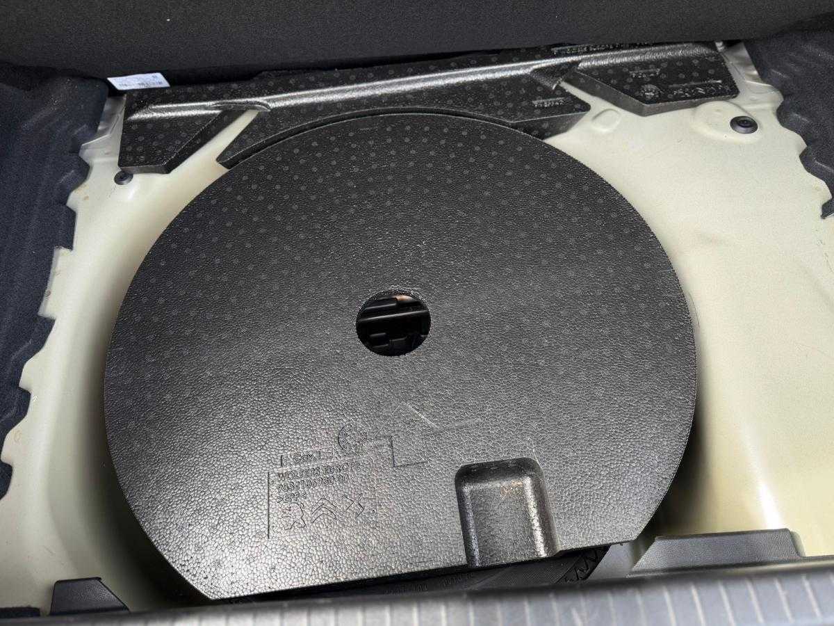peugeot-208-2022-gasolina-1199cc