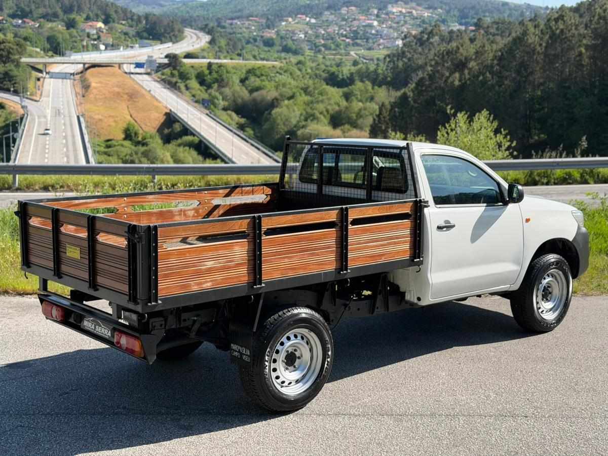toyota-hilux-2015-diesel-2494cc