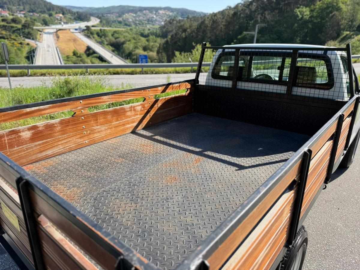 toyota-hilux-2015-diesel-2494cc
