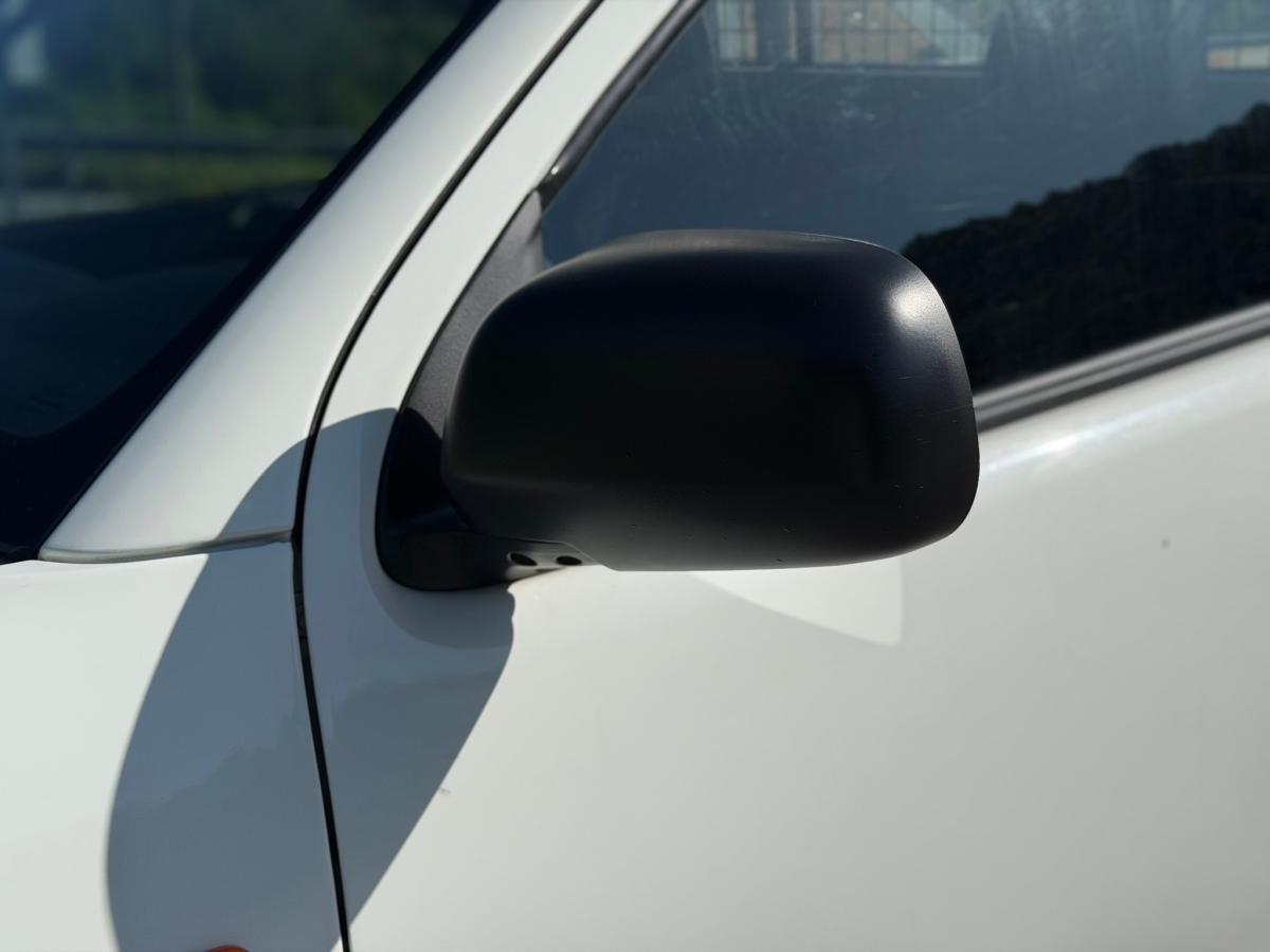 toyota-hilux-2015-diesel-2494cc