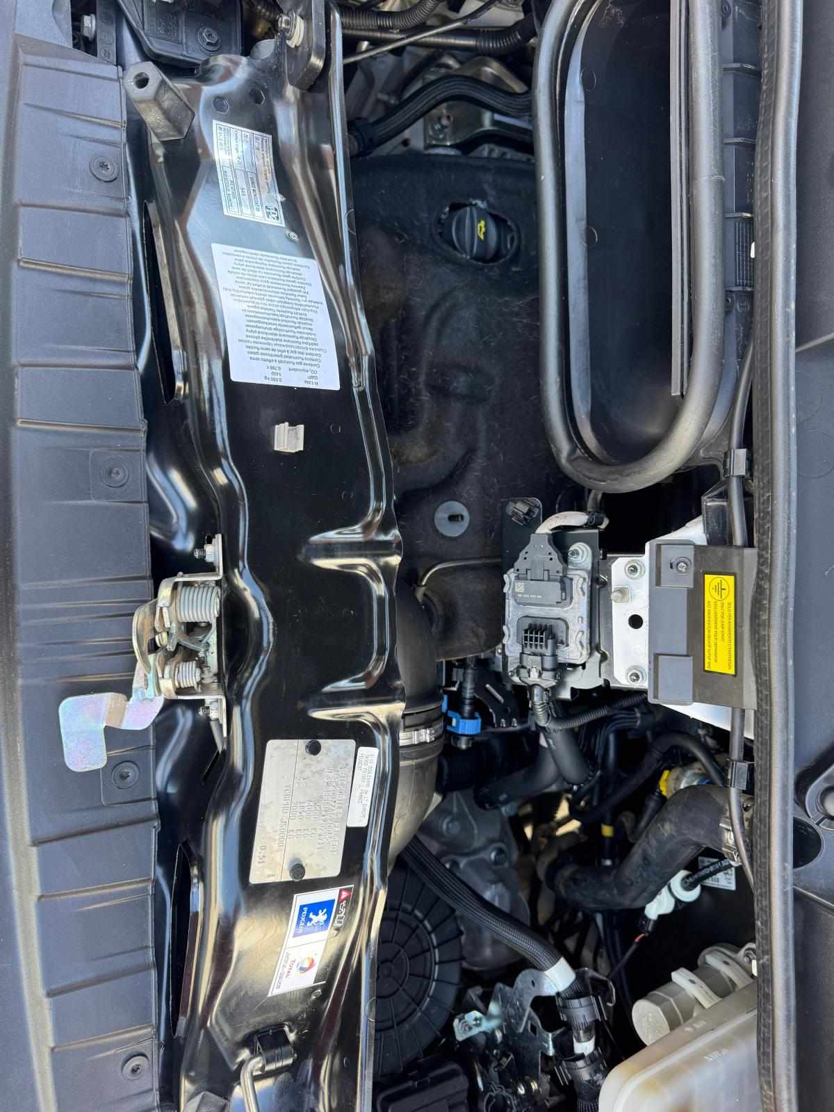 peugeot-boxer-2022-diesel-2184cc