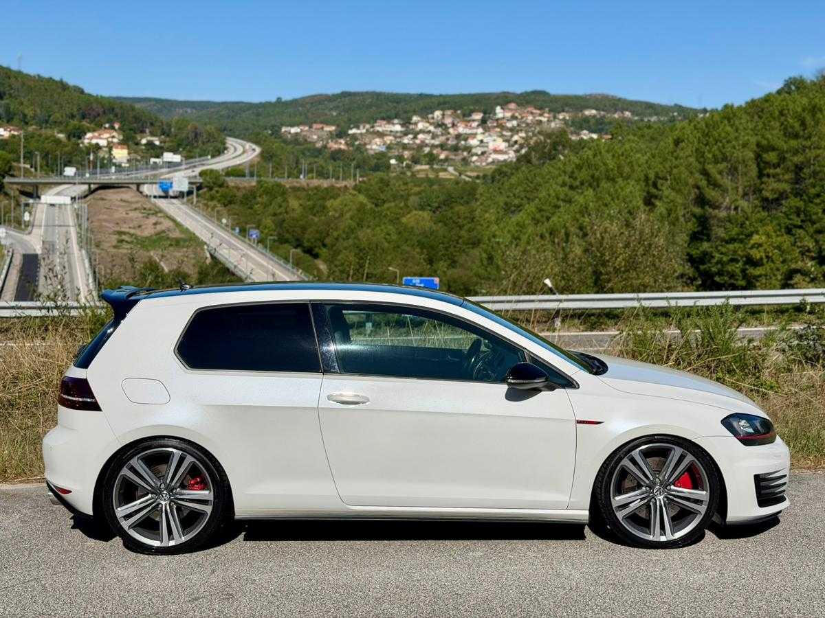 volkswagen-golf-2014-gasolina-1984cc