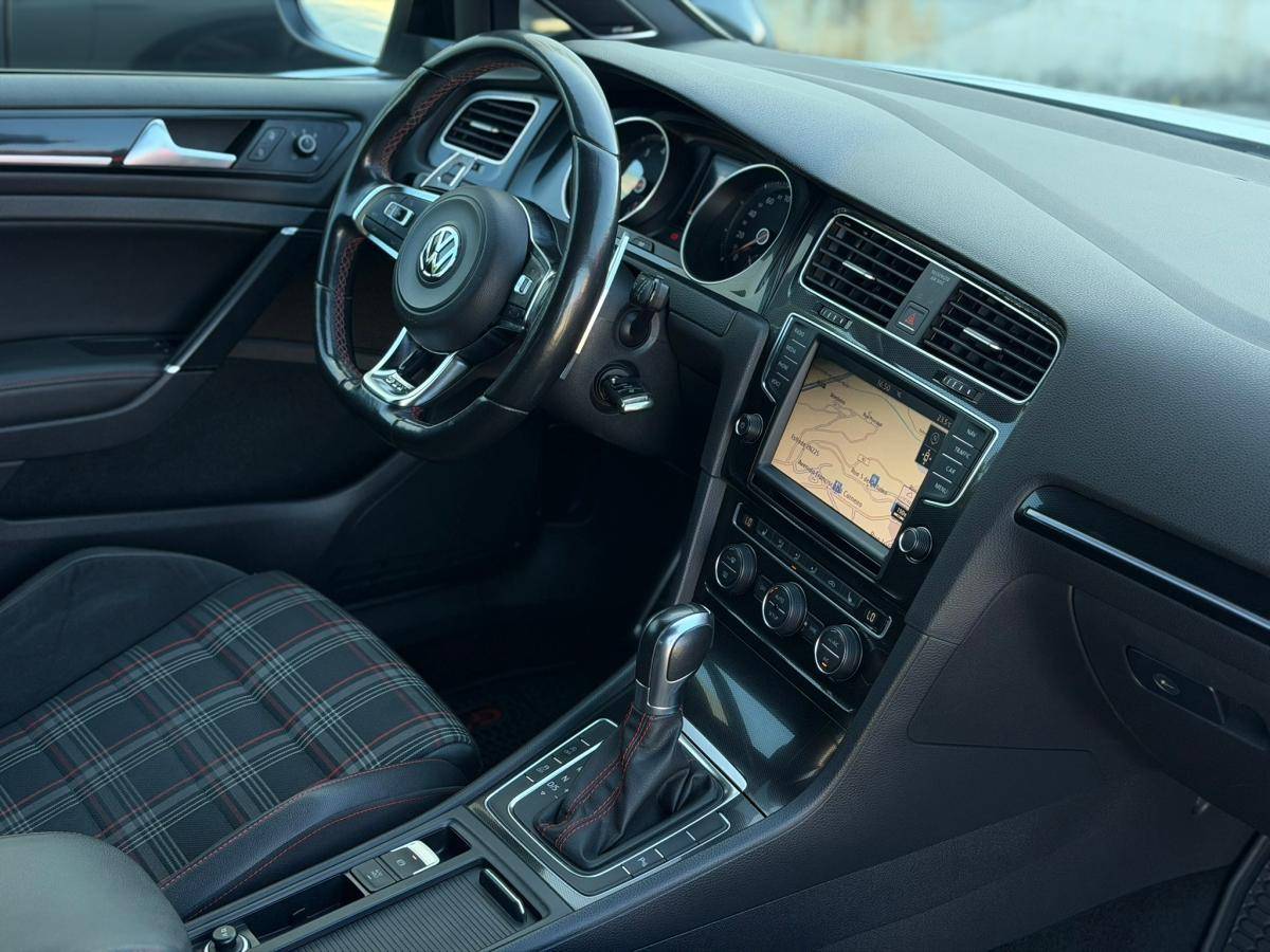 volkswagen-golf-2014-gasolina-1984cc