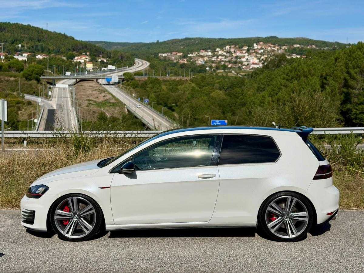 volkswagen-golf-2014-gasolina-1984cc