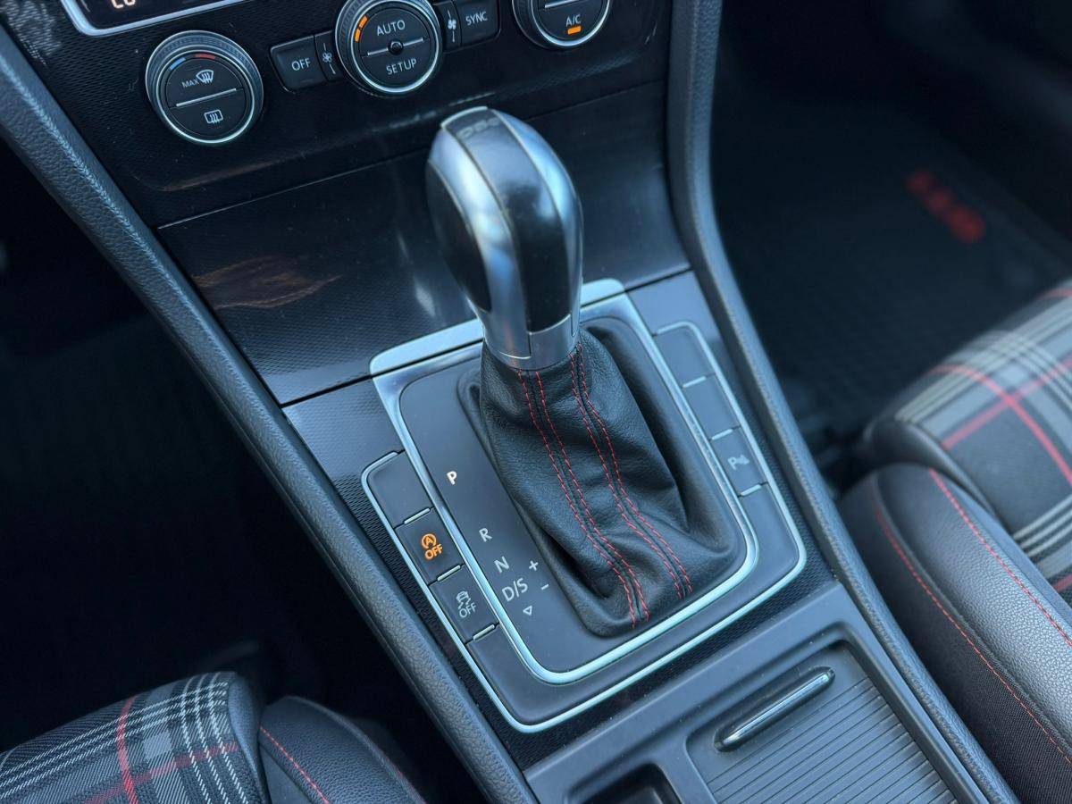 volkswagen-golf-2014-gasolina-1984cc