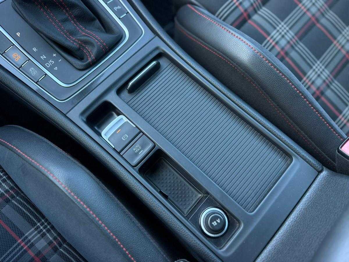 volkswagen-golf-2014-gasolina-1984cc