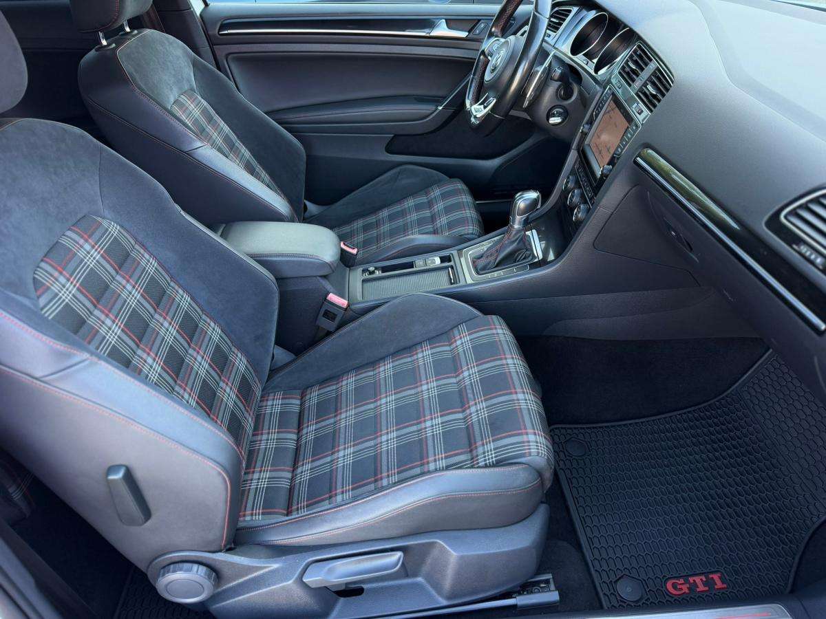 volkswagen-golf-2014-gasolina-1984cc
