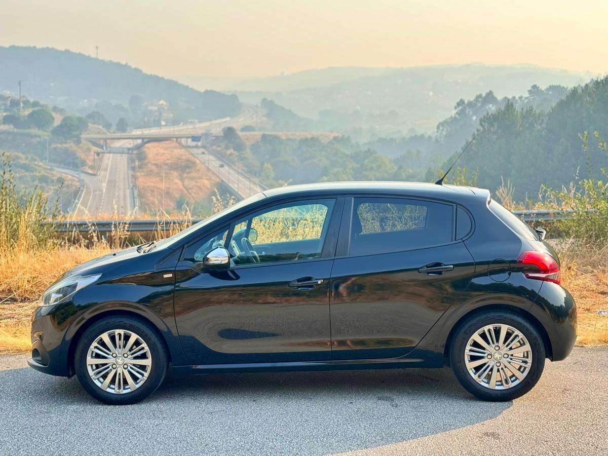 peugeot-208-2019-gasolina-1199cc