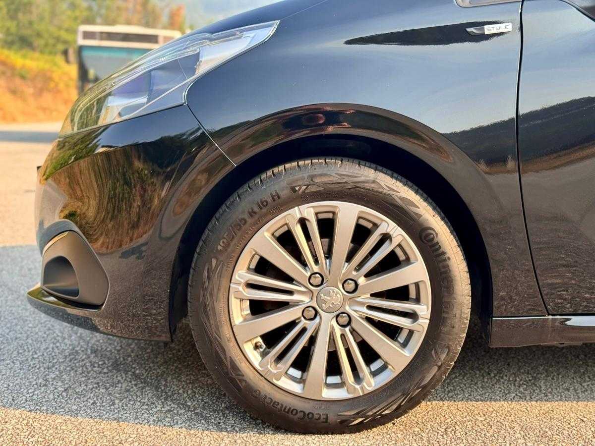 peugeot-208-2019-gasolina-1199cc