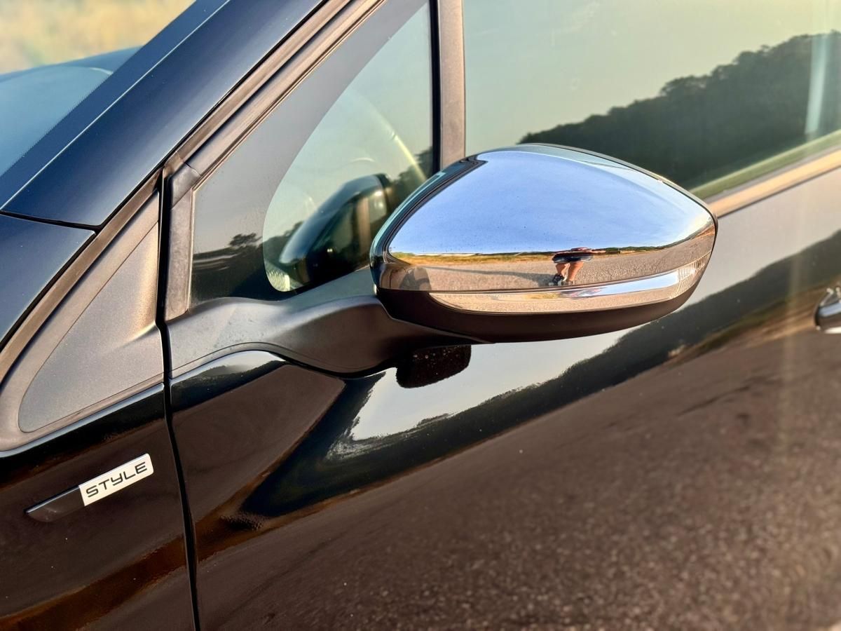 peugeot-208-2019-gasolina-1199cc