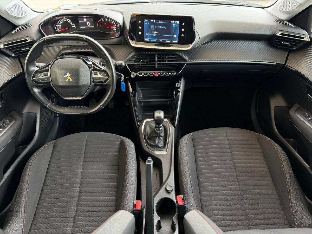 peugeot-208-2020-gasolina-1199cc
