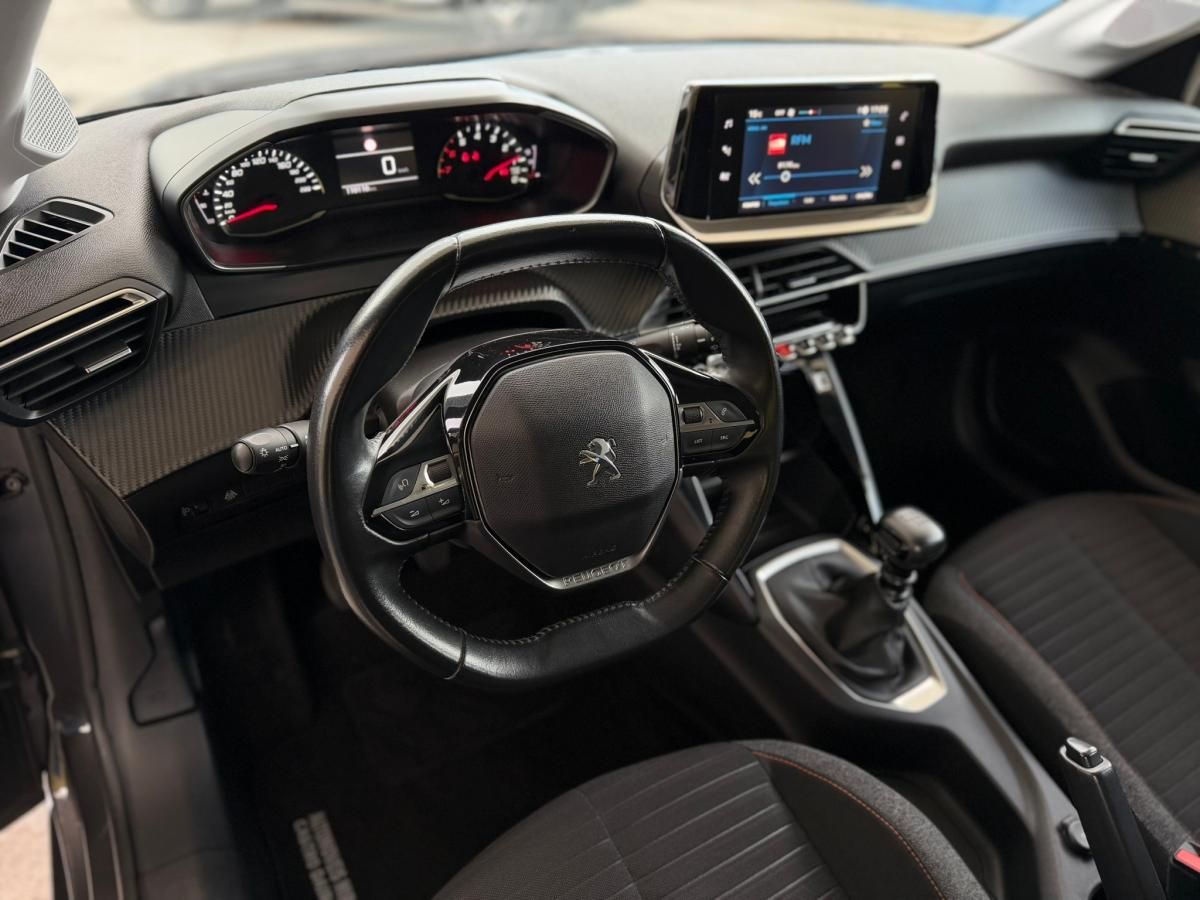 peugeot-208-2020-gasolina-1199cc