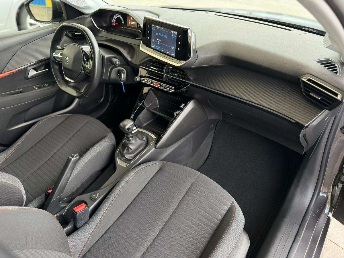 peugeot-208-2020-gasolina-1199cc