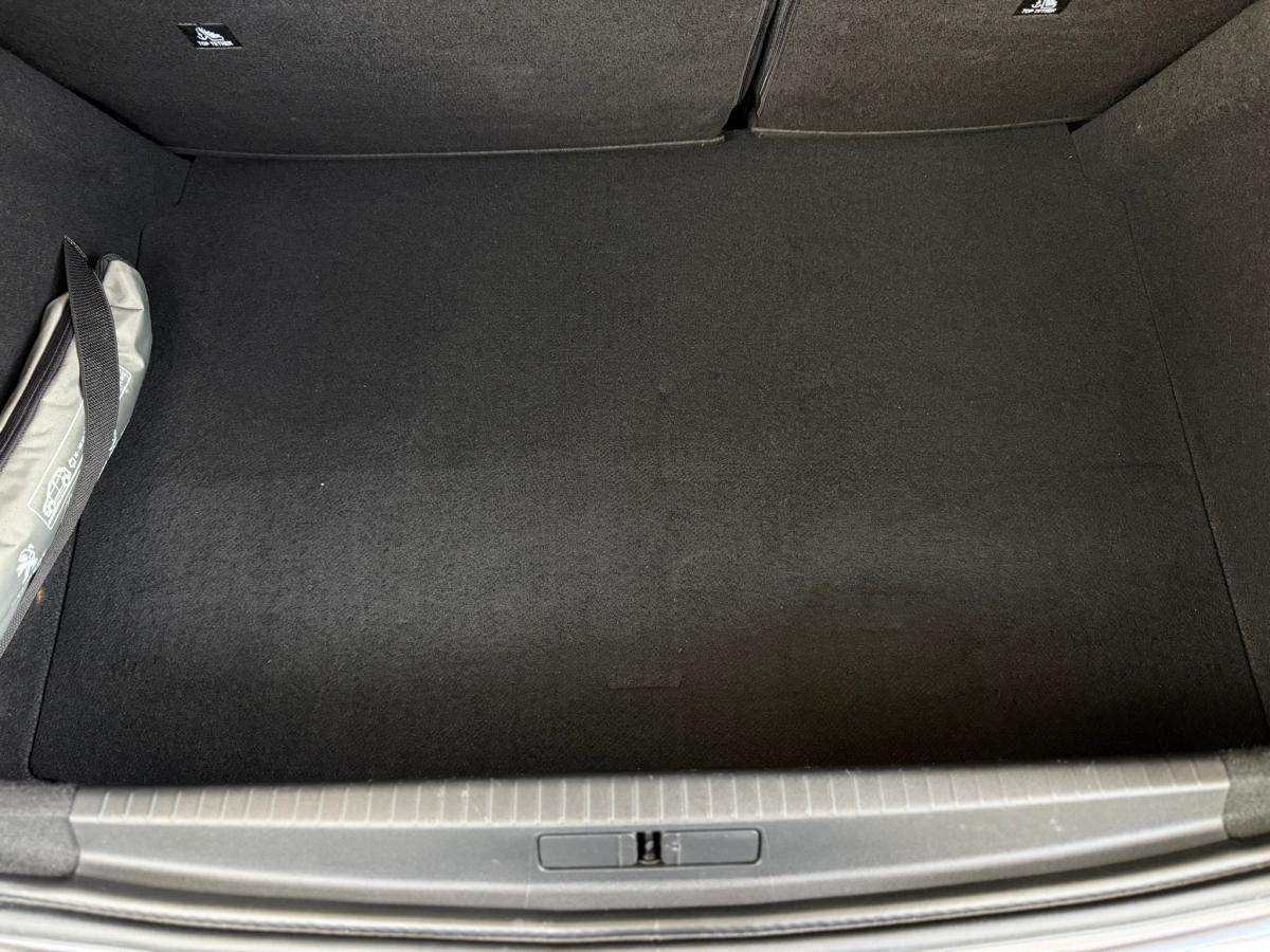 peugeot-208-2020-gasolina-1199cc