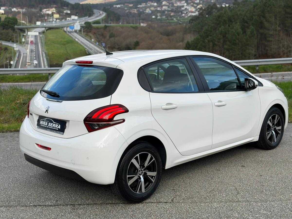 peugeot-208-2019-gasolina-1199cc
