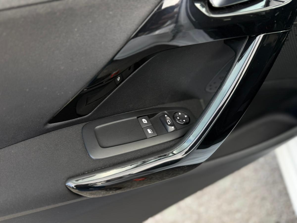 peugeot-208-2019-gasolina-1199cc