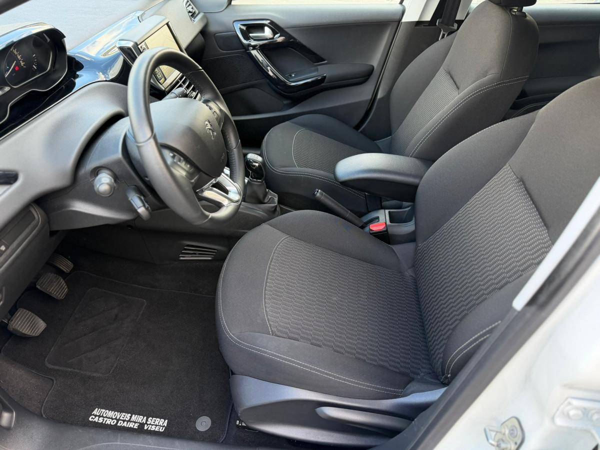 peugeot-208-2019-gasolina-1199cc
