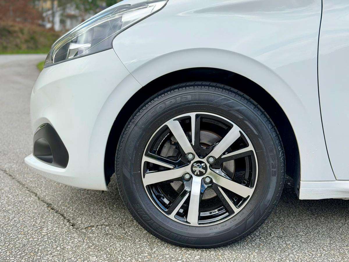 peugeot-208-2019-gasolina-1199cc