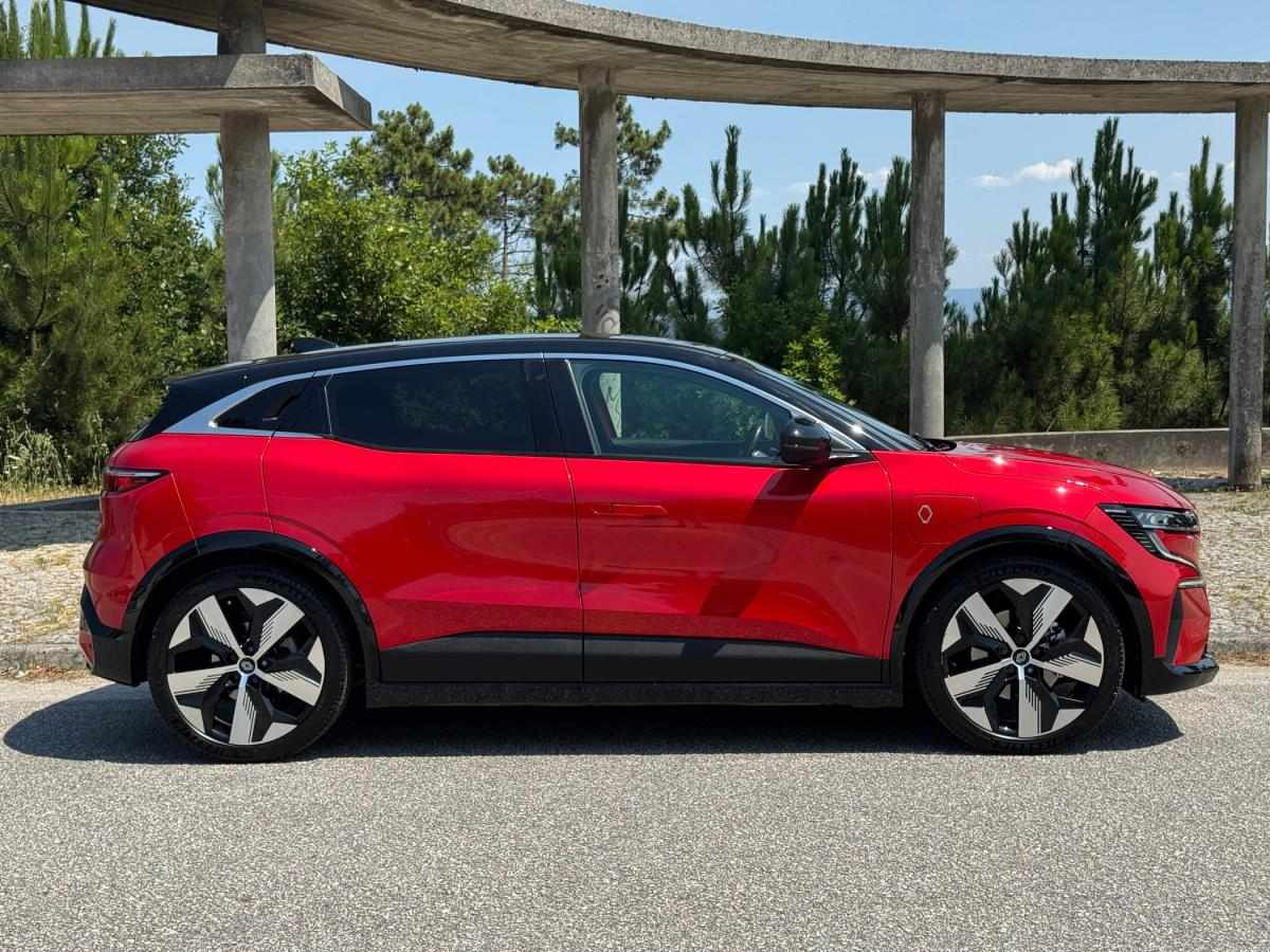 renault-megane-2022-eletrico-0cc