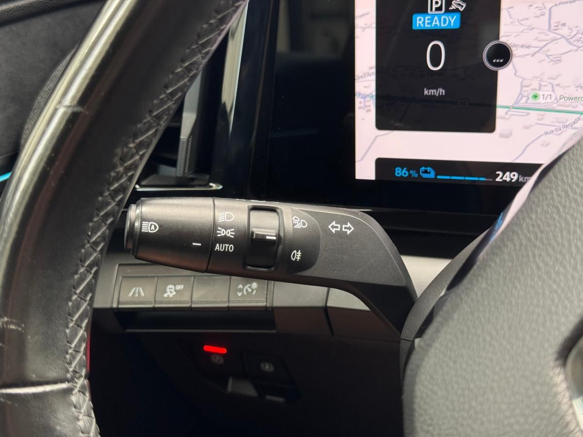 renault-megane-2022-eletrico-0cc