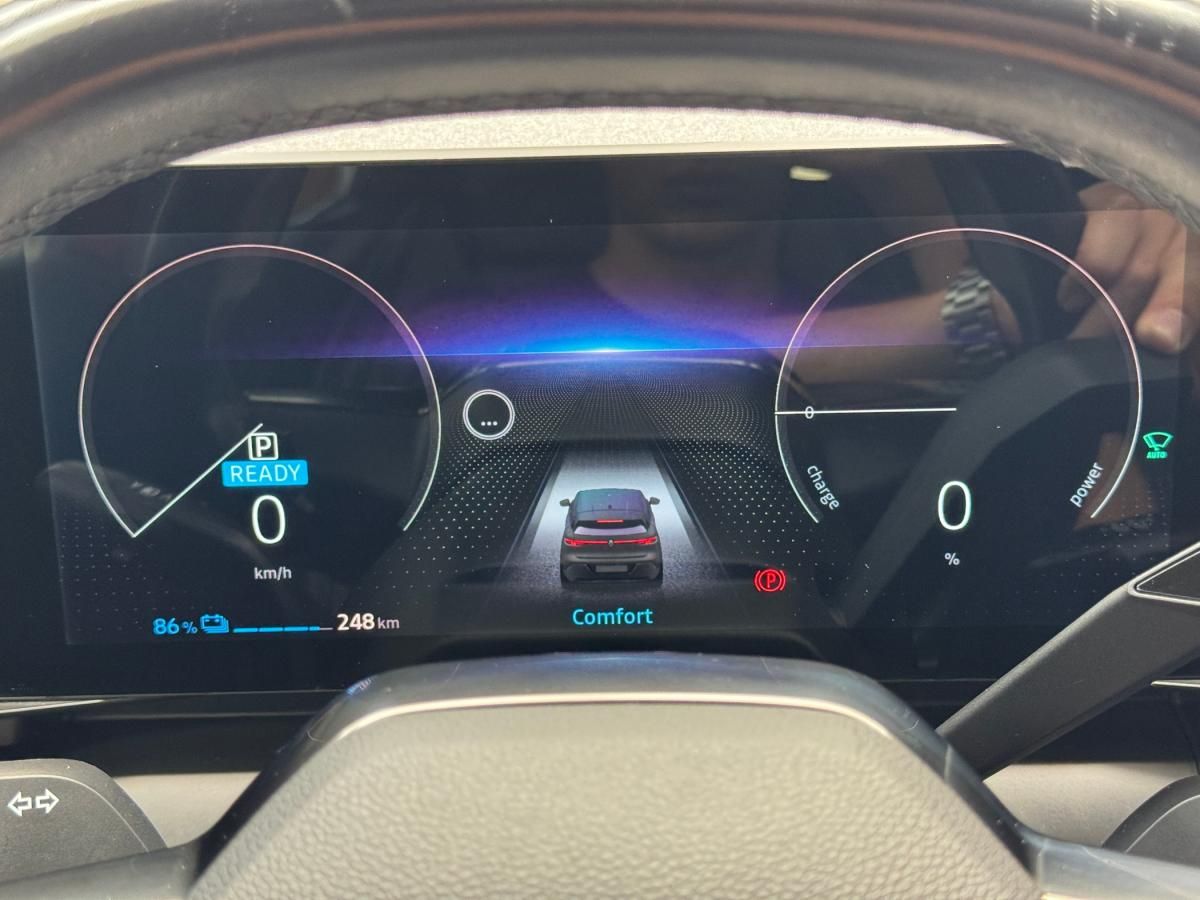 renault-megane-2022-eletrico-0cc