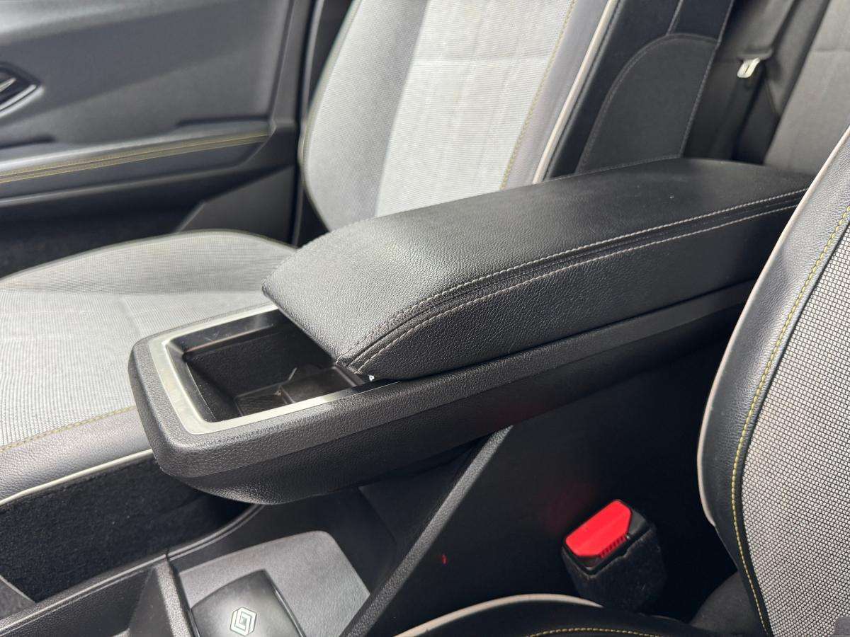 renault-megane-2022-eletrico-0cc