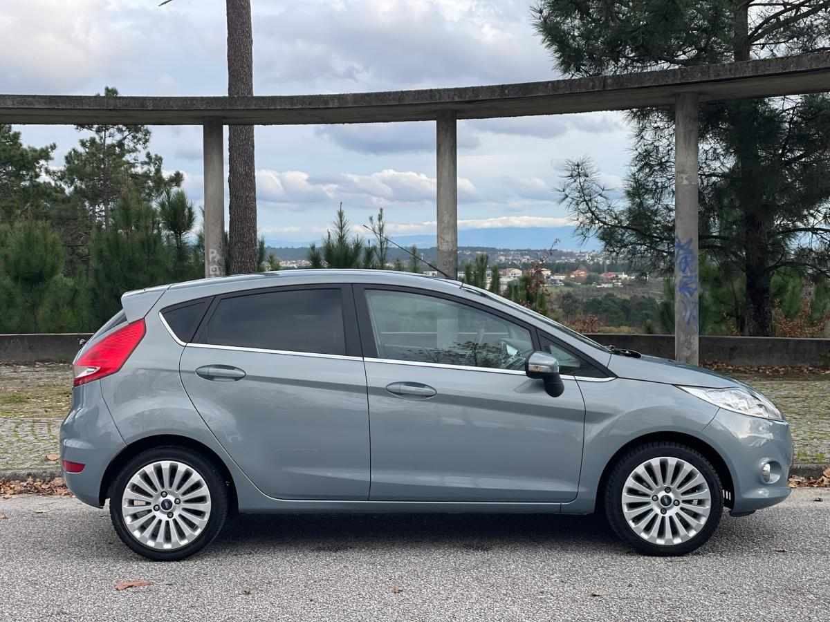 ford-fiesta-2010-gasolina-1242cc