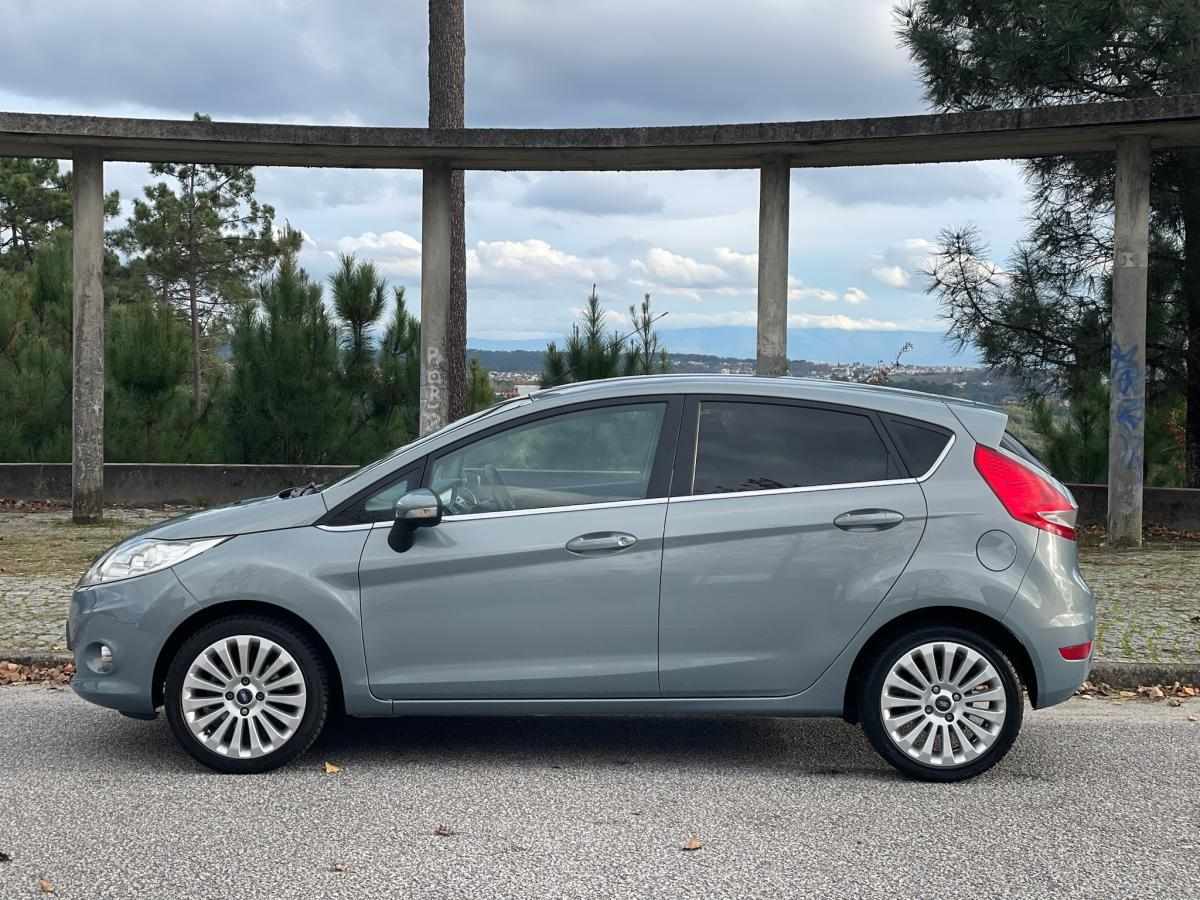ford-fiesta-2010-gasolina-1242cc