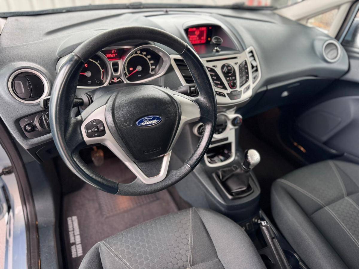 ford-fiesta-2010-gasolina-1242cc