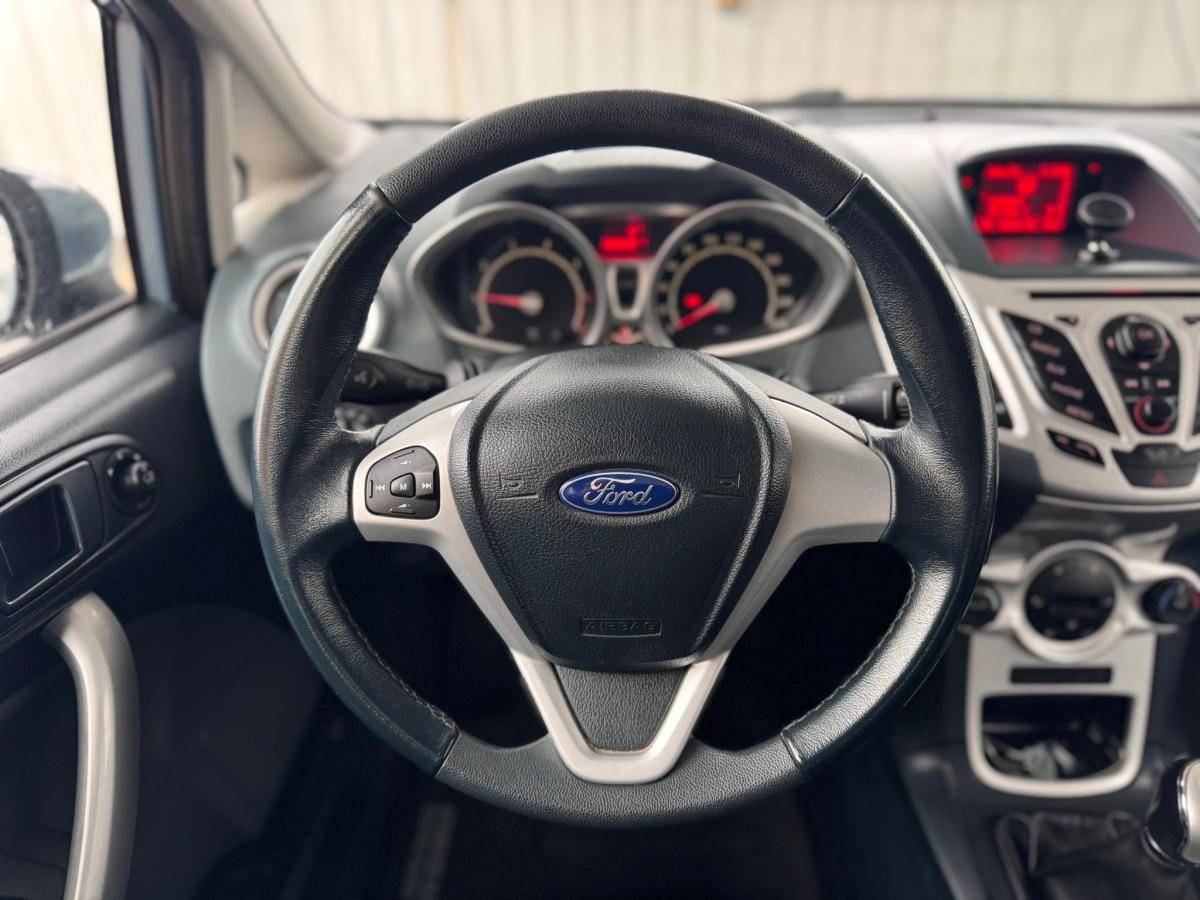 ford-fiesta-2010-gasolina-1242cc