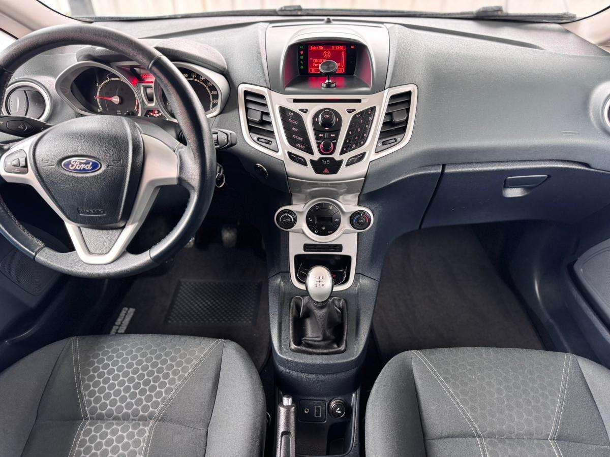 ford-fiesta-2010-gasolina-1242cc