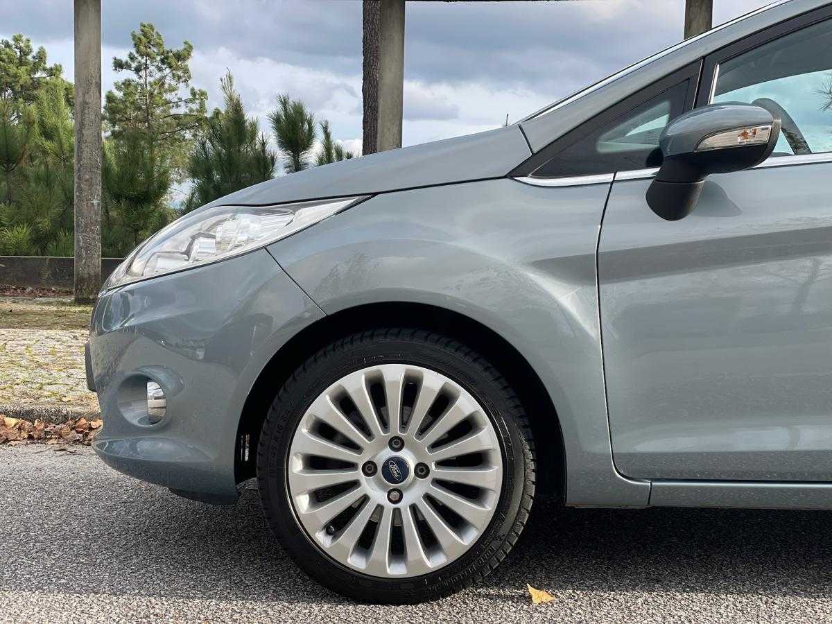 ford-fiesta-2010-gasolina-1242cc