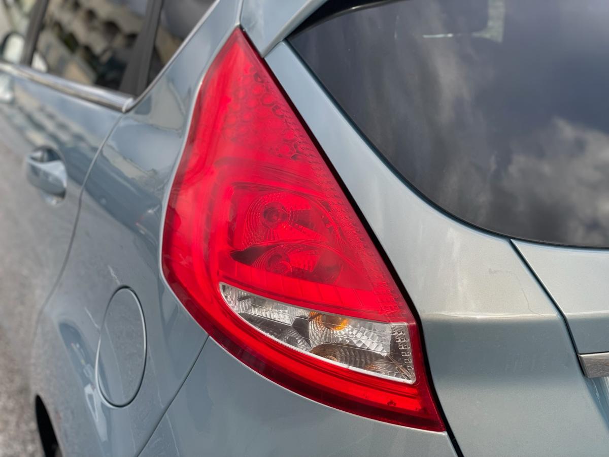 ford-fiesta-2010-gasolina-1242cc