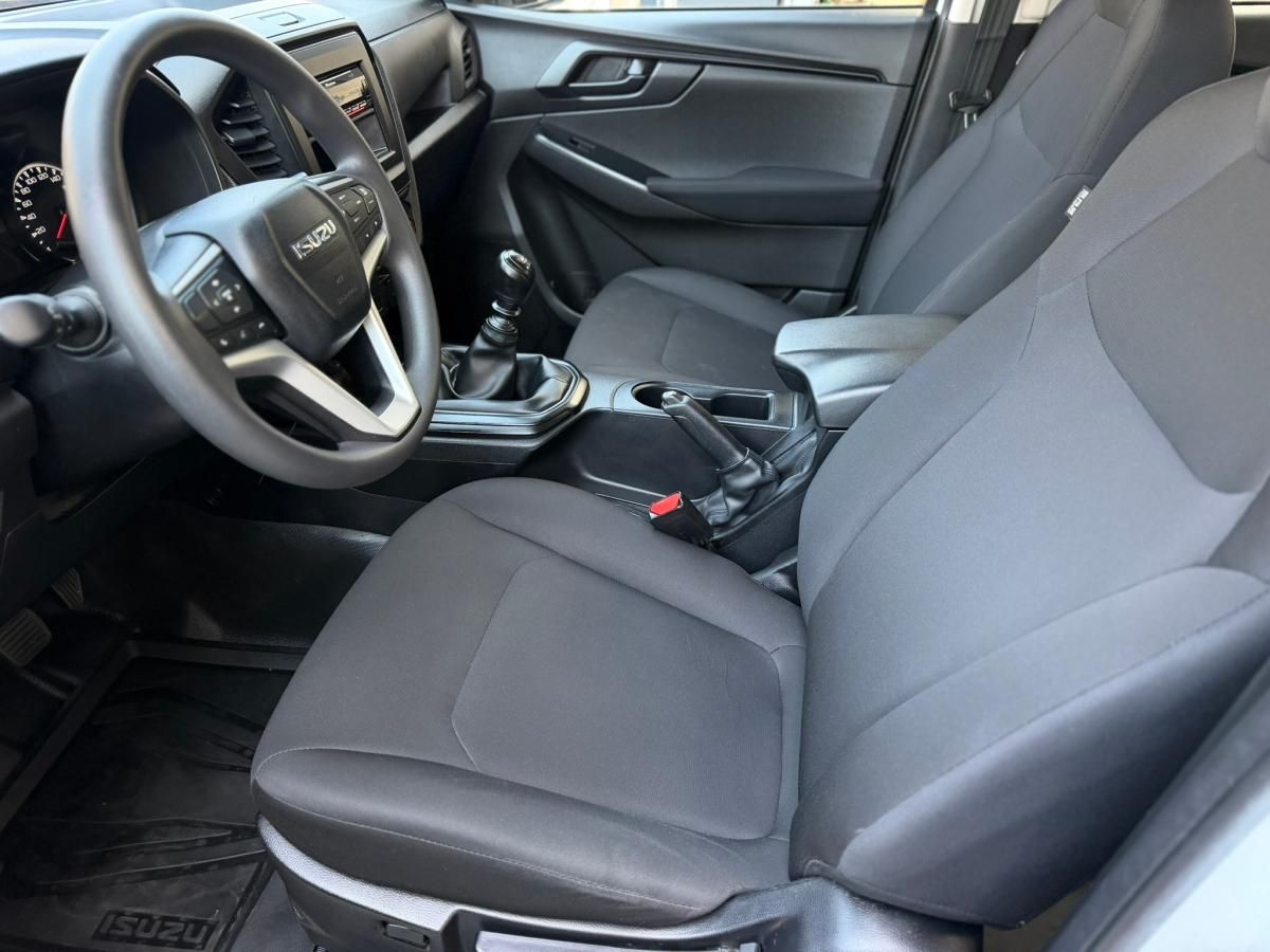 isuzu-d-max-2023-diesel-1898cc