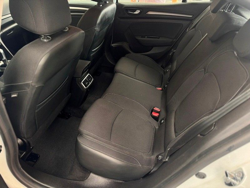 renault-megane-2021-diesel-1461cc