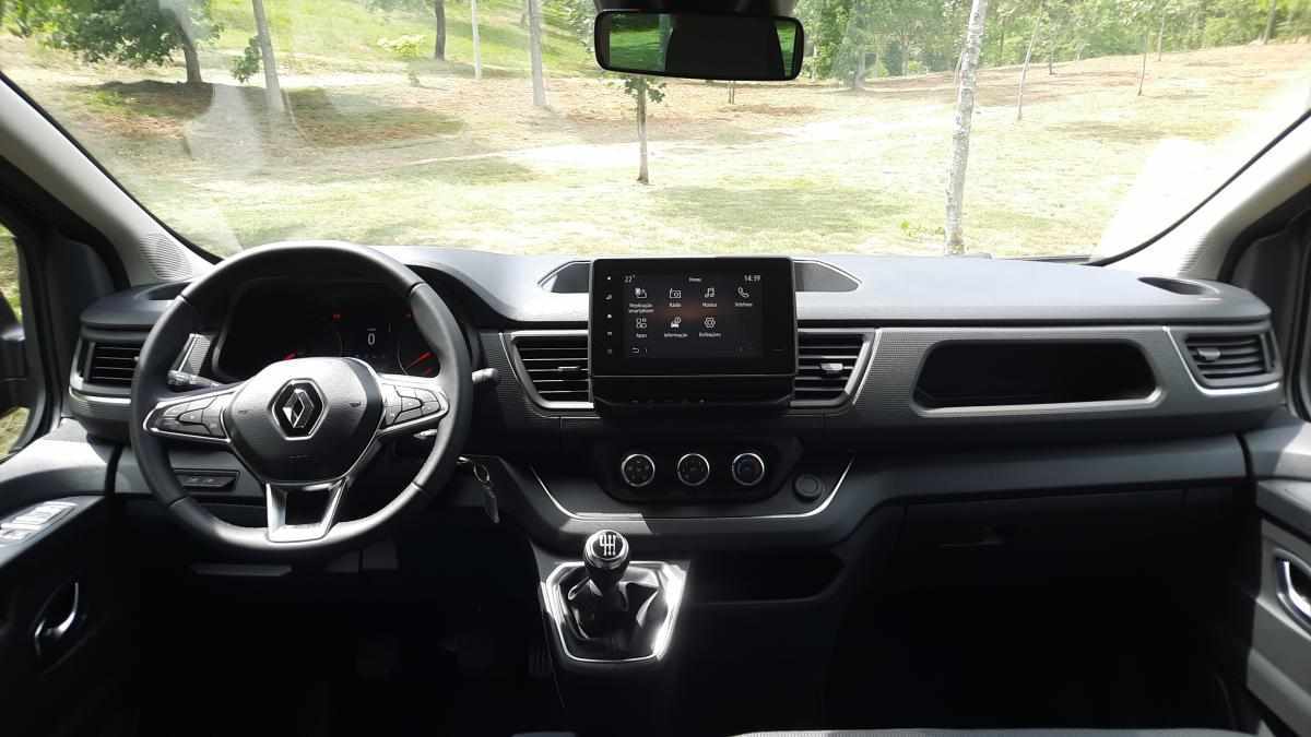renault-trafic-2023-diesel-1997cc