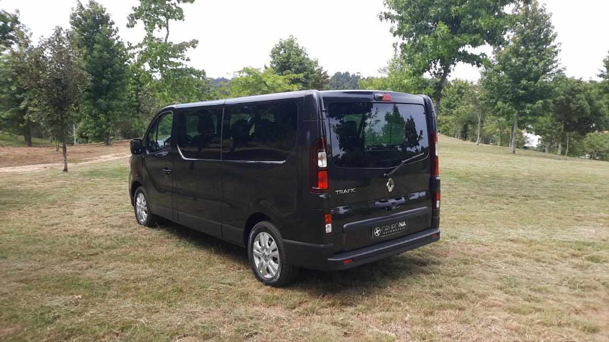 renault-trafic-2023-diesel-1997cc
